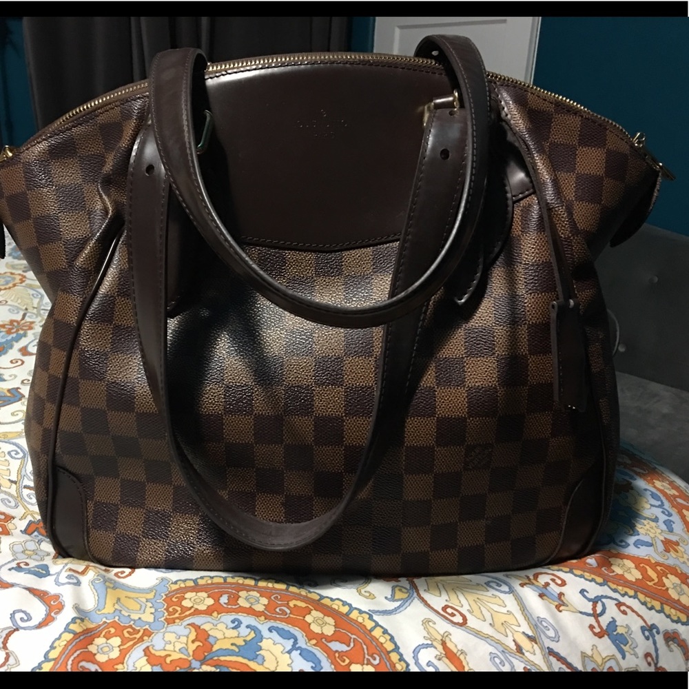 Louie Vuitton handbag